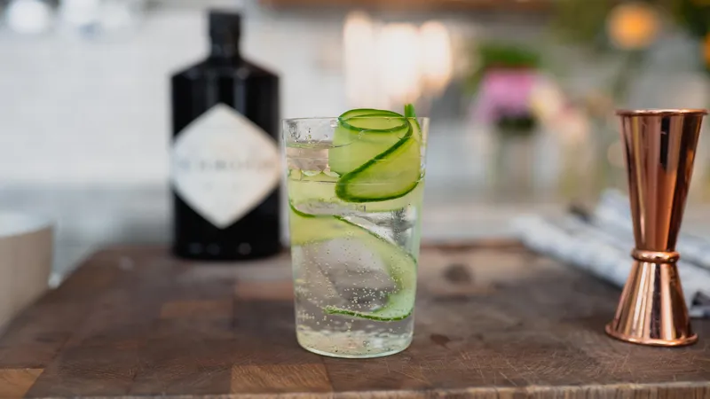 2. Gin och tonic